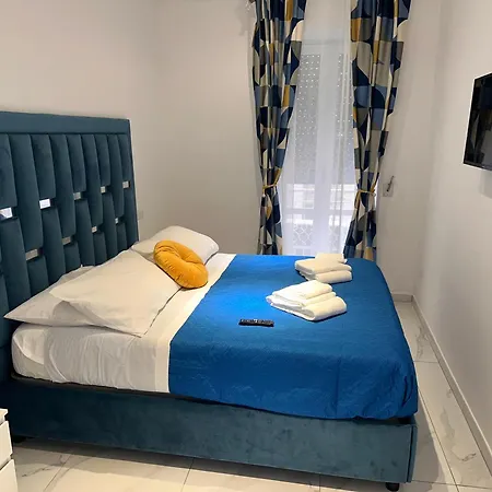 Eleven Apartament Neapol